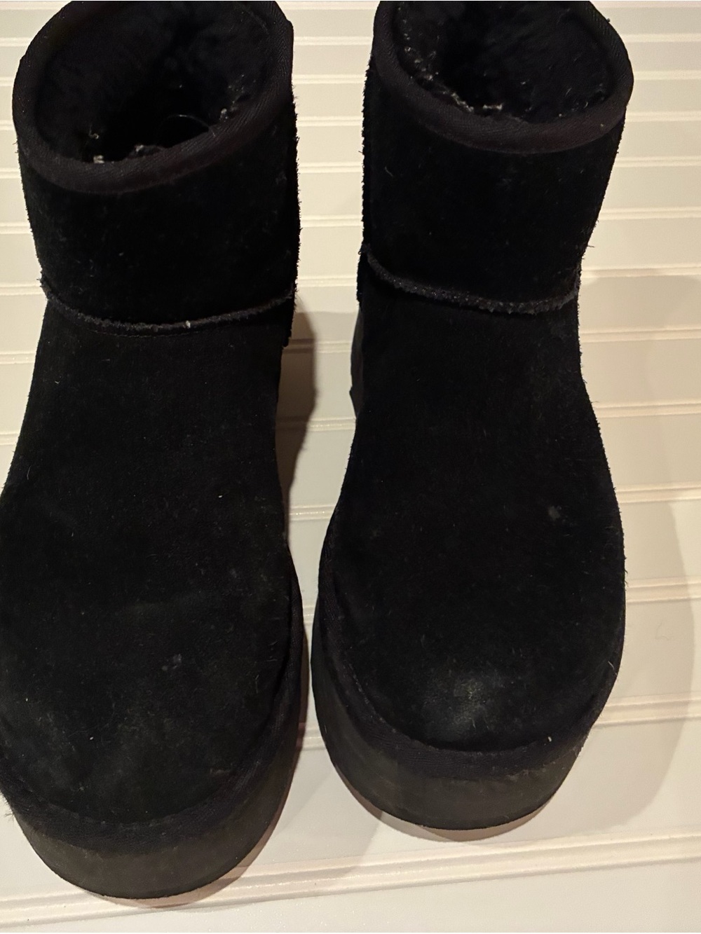 UGG Classic Mini Platform - Picture 2 of 8